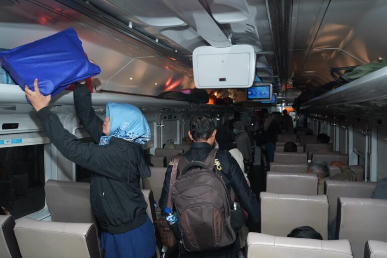 40.678-Tempat-Duduk-Tersedia-2-5