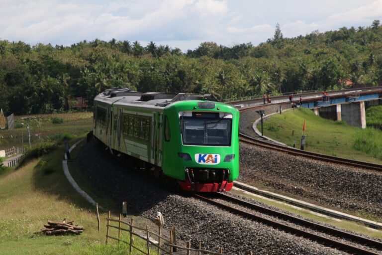 KAI-Group-Kereta-Bandara-3-5